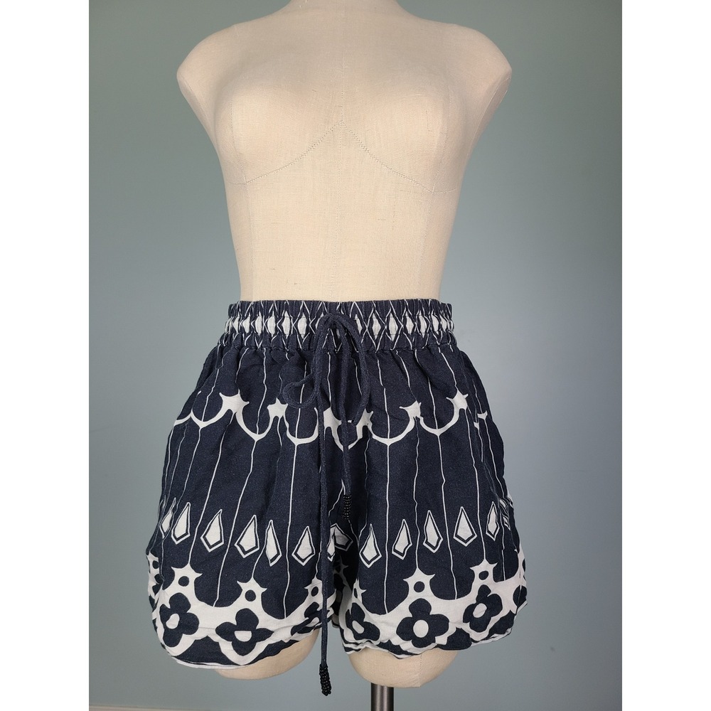 Scarlett Poppies Sz L Paper Bag Shorts Pam Print Quiet Luxury Elevated Basics